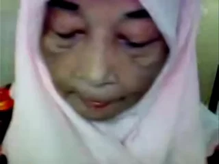 Malaysian Granny Blowjob