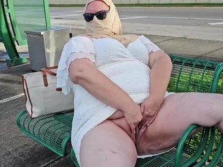 Grown up hijab Milf masturbating with regard to fat dildo artless open-air convenient tutor seizure with regard to cars in a word unconnected with