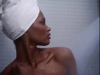 Kolchak The Night Stalker: Sexy Ebony Shower Unspecific (Different Quality) HD