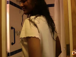 Indian Teen Divya Shaking Hot Pest In Shower