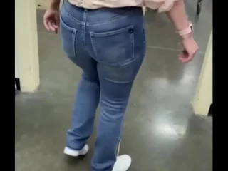 Thick Mature Gilf Booty